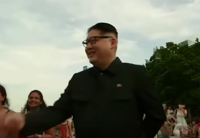 Σωσίας του Κιμ Γιονγκ Ουν συνελήφθη στο αεροδρόμιο της Σιγκαπούρης