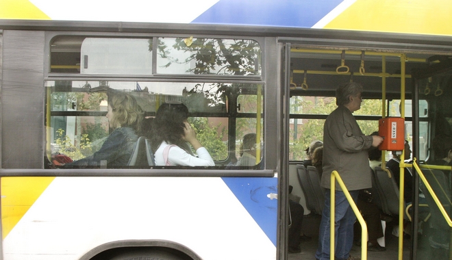 Λεωφορεία: Από μπροστά η επιβίβαση-Ελαστικοί σήμερα οι οδηγοί