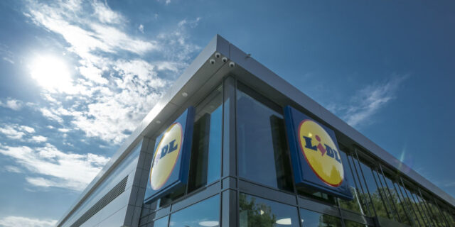 Lidl Ελλάς: Σταματάει την πώληση πλαστικών μίας χρήσης έως το τέλος του 2019