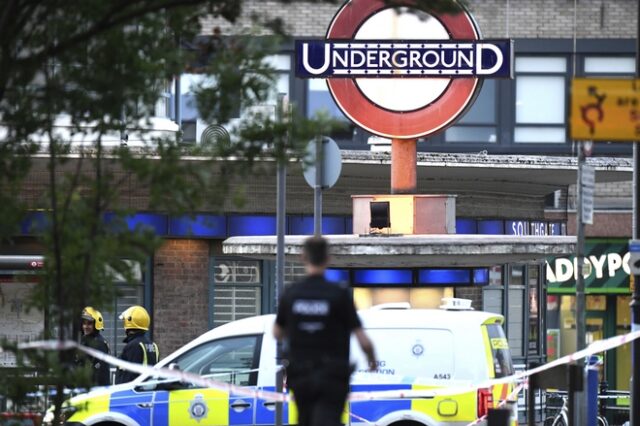 Λονδίνο: Σε βραχυκύκλωμα οφείλεται η “μικρή έκρηξη” σε σταθμό του μετρό