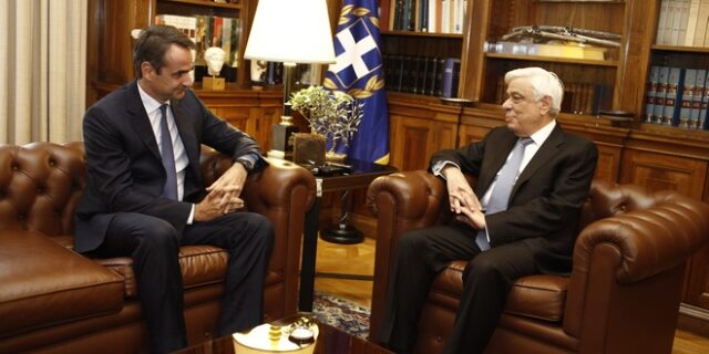 H ΝΔ ζητά από Παυλόπουλο να επαναφέρει στην συνταγματική “τάξη” τον Τσίπρα