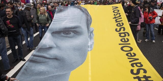 Μόσχα: 1.700 άνθρωποι διαδηλώνουν με την έγκριση των αρχών