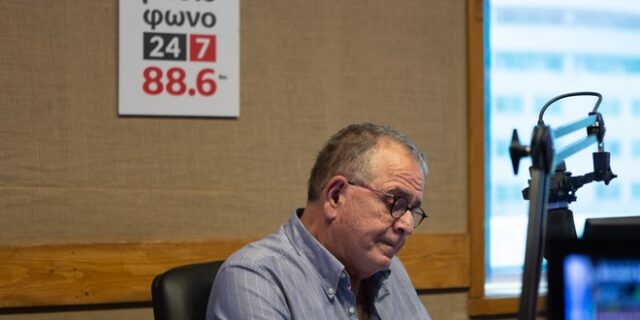 Μουζάλας: Το προσφυγικό είναι τεράστιο πρόβλημα αλλά οι Έλληνες δεν πρέπει να φοβηθούν