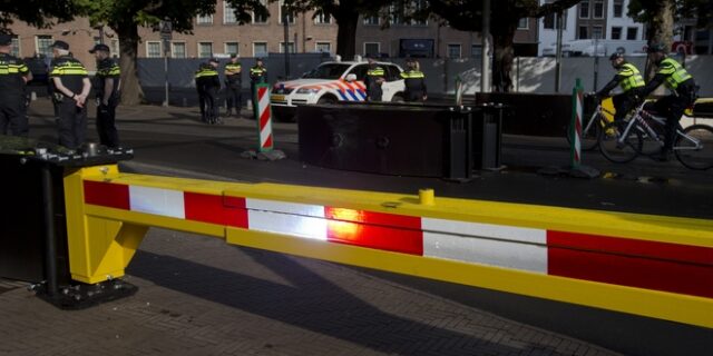 Συναγερμός στην Ολλανδία: Επίθεση με φορτηγάκι στα γραφεία της De Telegraaf