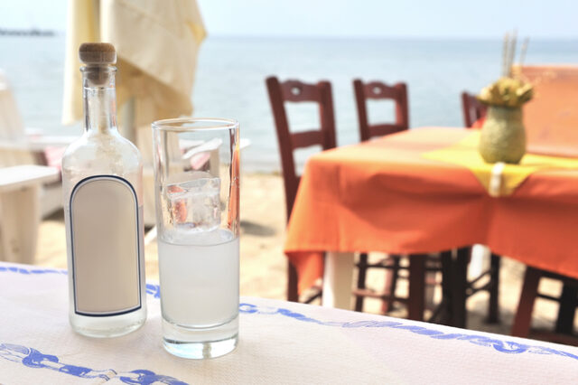 Ouzo Power: Η Γερμανία πρώτη σε κατανάλωση ούζου – Σταθερά πάνω από την Ελλάδα