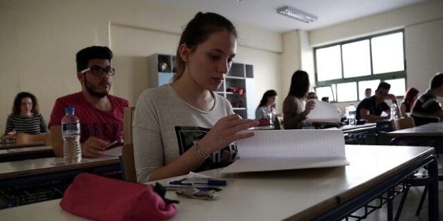 Πανελλήνιες 2018: “Αυλαία” για τα Ενιαία Λύκεια με Νεοελληνική Γλώσσα