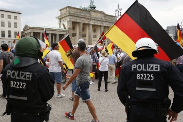 Ξυπνάνε τα φαντάσματα: Το ακροδεξιό AfD δεύτερο κόμμα στη Γερμανία