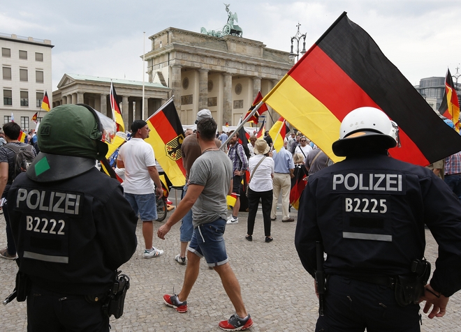 Ξυπνάνε τα φαντάσματα: Το ακροδεξιό AfD δεύτερο κόμμα στη Γερμανία