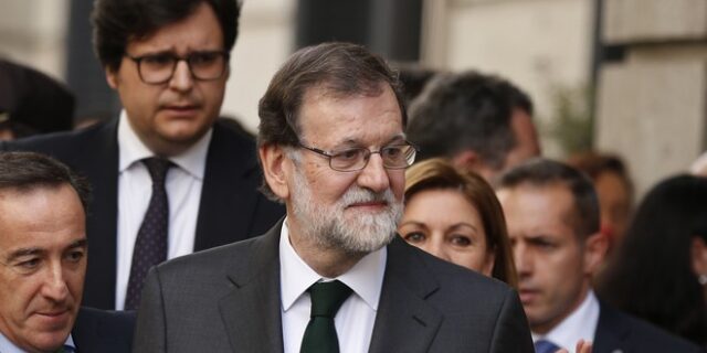 Ισπανία: Ο Ραχόι παραιτείται και από την ηγεσία του Λαϊκού Κόμματος