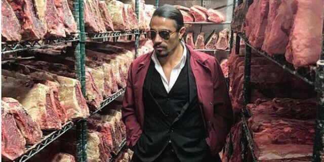 Salt Bae: Ο διάσημος Τούρκος σεφ ανοίγει εστιατόριο στην Μύκονο