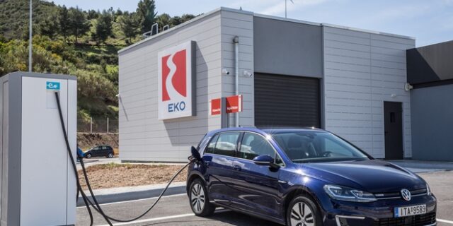 ΣΕΑ με φορτιστές για ηλεκτρικά οχήματα και φυσικό αέριο