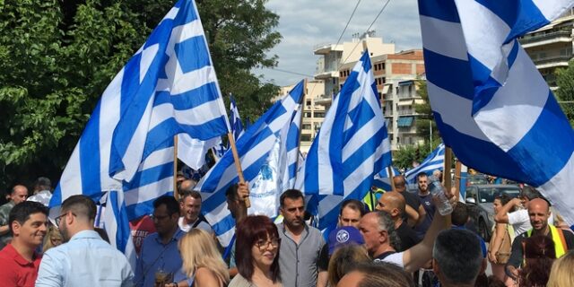 Οπαδοί του Σώρρα στην Ευελπίδων: “Τον τιμωρούν γιατί λέει αλήθειες”