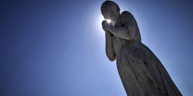 Reuters: Η Ελλάδα ανακάμπτει – Ελπίδες για επιτυχή έξοδο από τα μνημόνια
