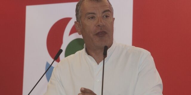 Θεοδωράκης: Υπουργείο προστασίας κουκουλοφόρων