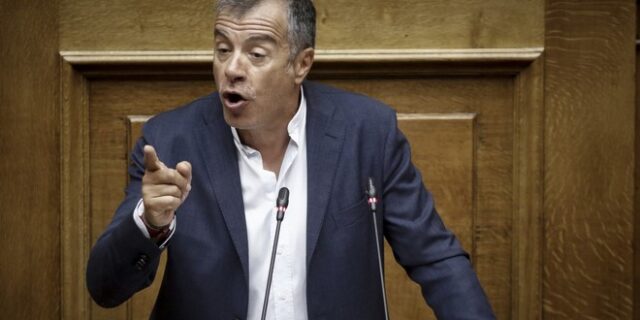 Θεοδωράκης: Η συμφωνία Τσίπρα- Ζάεφ είναι το βήμα που πρέπει να κάνουμε