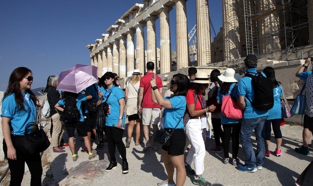 Συν 30% οι Κινέζοι τουρίστες το 2018 στην Ελλάδα