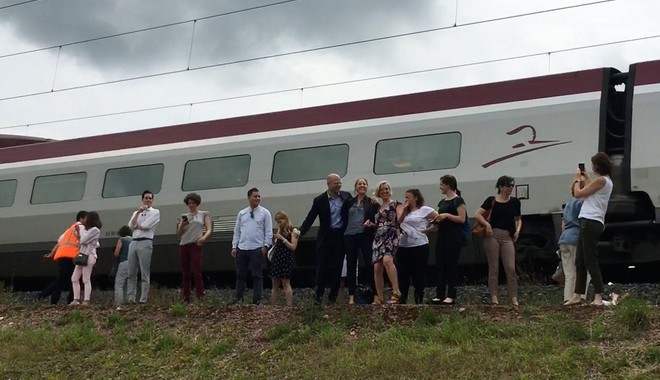 Ευρωβουλευτές και υπάλληλοι της ΕΕ εγκλωβίστηκαν σε τρένο λόγω βλάβης
