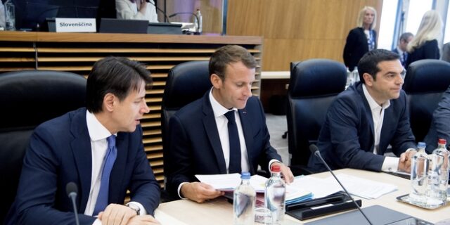 Τσίπρας απέναντι σε Κόντε, πιο κοντά με Μακρόν για το προσφυγικό