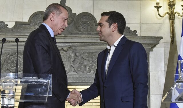 Τετ α τετ Τσίπρα με Ερντογάν στη Σύνοδο του ΝΑΤΟ – Το θέμα των δύο Ελλήνων έθεσε ο πρωθυπουργός