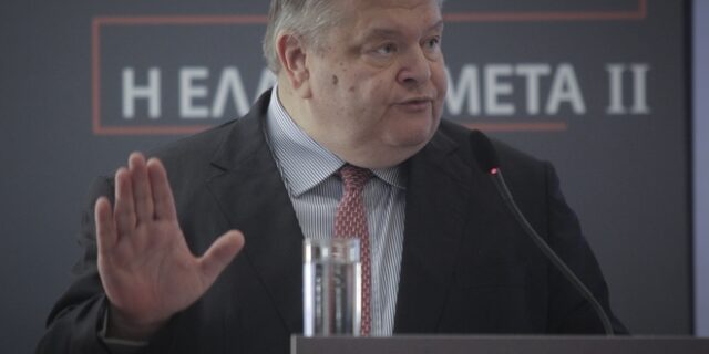 Βενιζέλος: Έχουμε αποδεχθεί σύνθετη ονομασία των Σκοπίων επί Κωνσταντίνου Μητσοτάκη