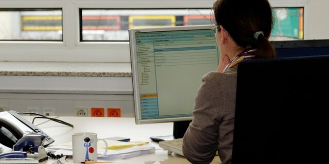 Παράταση στην ηλεκτρονική αξιολόγηση των δημοσίων υπαλλήλων