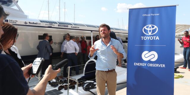 H Οδύσσεια του μέλλοντος του Energy Observer στην Αθήνα