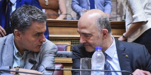 Παράθυρο Μοσκοβισί για ακύρωση περικοπής συντάξεων