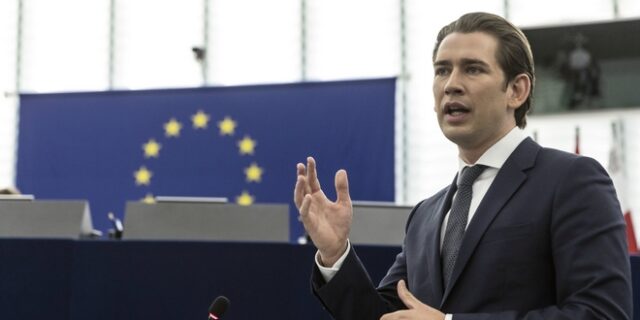 Κουρτς εναντίον “παράνομης μετανάστευσης”