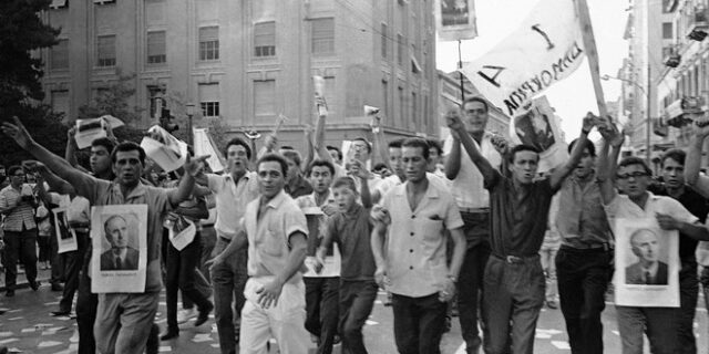 Σαν σήμερα η Αποστασία του 1965