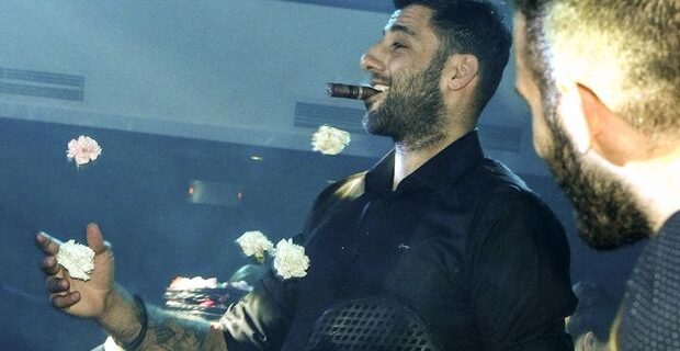 Ο Μπουρούσης σε ρόλο Στράτου Διονυσίου