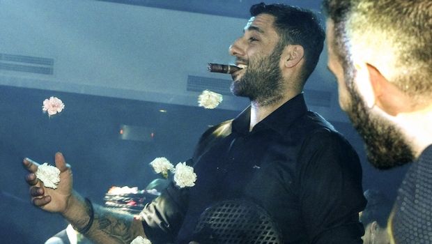 Ο Μπουρούσης σε ρόλο Στράτου Διονυσίου