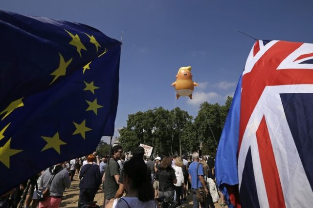 Brexit: Μένουμε εκτός Ευρώπης θέλει να δηλώσει η Βρετανία
