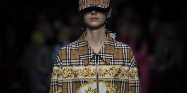 Γιατί έκαψε η Burberry ρούχα, τσάντες και αρώματα αξίας 28 εκατ. λιρών