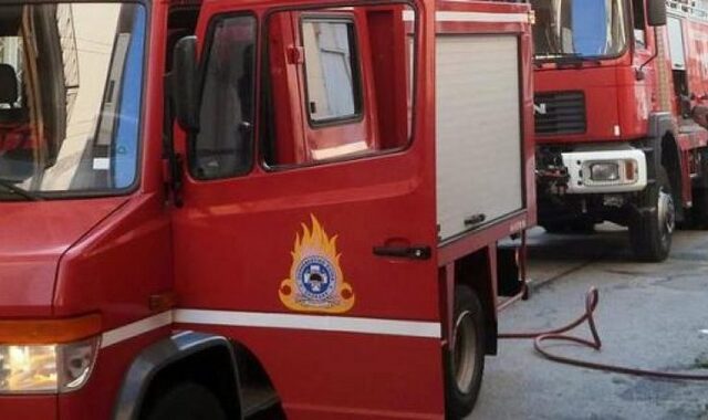 Συναγερμός στο Ηράκλειο: Φωτιά σε κατάστημα εστίασης