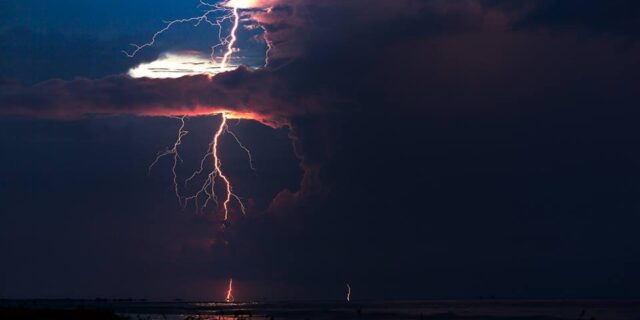 Maracaibo και οι αστραπές Catatumbo -Ένα Παγκόσμιο Ρεκόρ