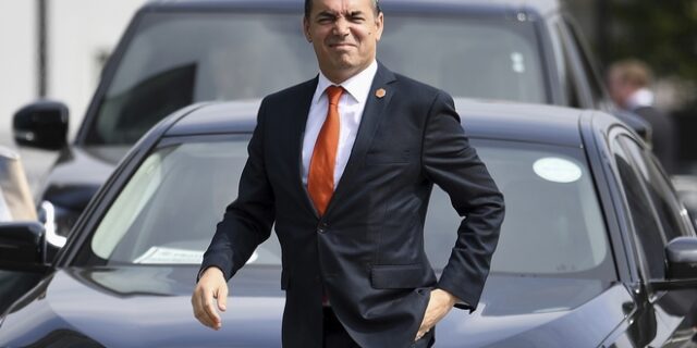 Ντιμιτρόφ: Άλλο Μακεδόνας στην Ελλάδα, άλλο στα Σκόπια