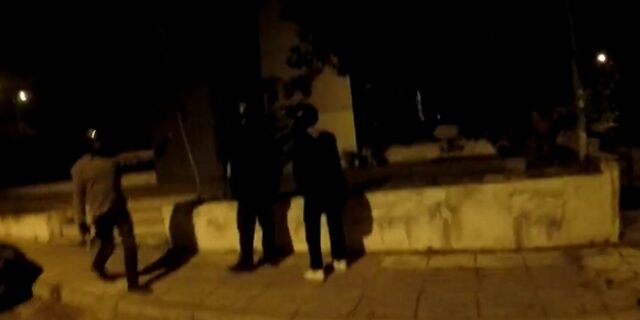 Το βίντεο της επίθεσης Ρουβίκωνα στη ΔΟΥ Ψυχικού
