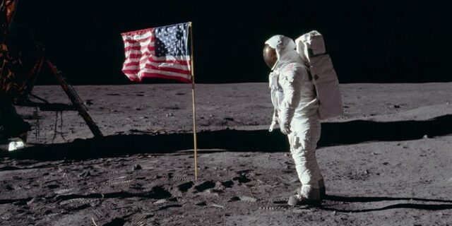 Σαν σήμερα γεννιέται ο αστροναύτης Νιλ Άρμστρονγκ