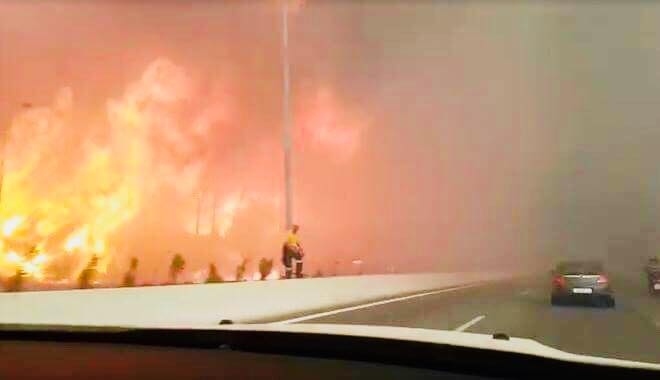 Φωτιά στην Κινέτα: Συγκλονιστικό βίντεο δείχνει την εθνική να φλέγεται