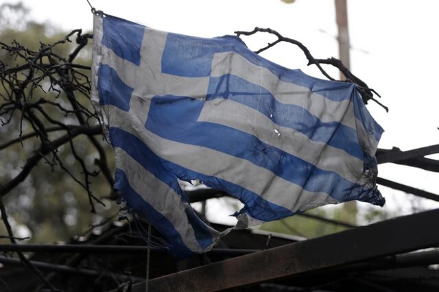 Η Ελλάδα κάηκε στις φλόγες – Η επόμενη μέρα της τραγωδίας