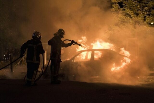 Γαλλία: Νεαρός σκοτώθηκε από αστυνομικό σε έλεγχο – Βίαια επεισόδια