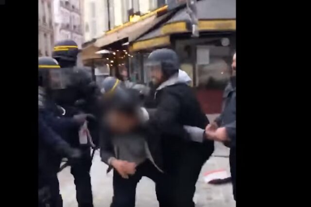 Σάλος στη Γαλλία: Συνεργάτης του Μακρόν εμφανίζεται να χτυπάει διαδηλωτή
