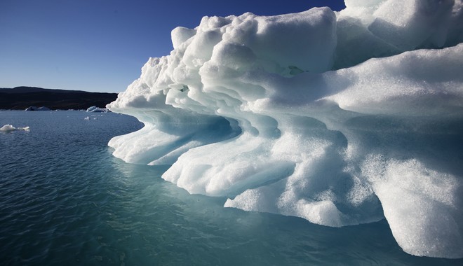 Γροιλανδία: Ανησυχία για τσουνάμι από παγόβουνο που αποκολλήθηκε