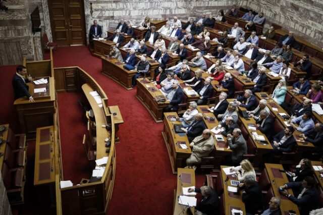 Οι βουλευτές του ΣΥΡΙΖΑ “βαθμολογούν” τους υπουργούς