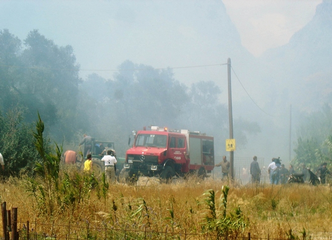 Σε εξέλιξη νέα πυρκαγιά στην περιοχή Μάλες Ιεράπετρας – Καλύτερη η εικόνα στη Σητεία