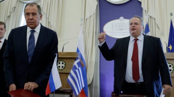 Η Μόσχα κλιμακώνει την κρίση – Στον “αέρα” η επίσκεψη Λαβρόφ μετά τις απελάσεις διπλωματών