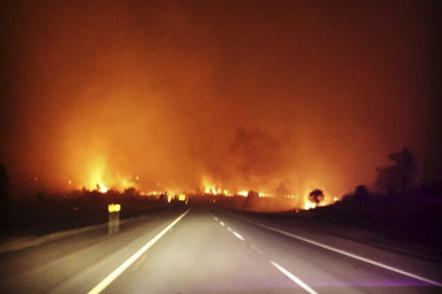 Πύρινος εφιάλτης στο Λος Άντζελες: Εκκένωση εκατοντάδων κατοικιών λόγω φωτιάς