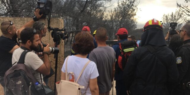 Φωτιά στην Αττική: 30 νεκροί σε χωράφια στην Αργυρά Ακτή