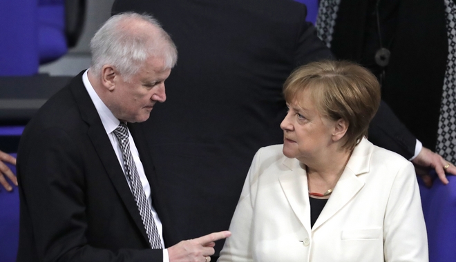 Γερμανία: Η εύθραυστη πολιτική ειρήνη απειλεί την κυριαρχία Μέρκελ