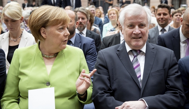 Γερμανία: Το μεταναστευτικό δοκιμάζει τις αντοχές του κυβερνητικού συνασπισμού